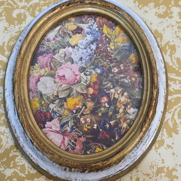 Vintage Norleans oval framed floral prints Italy Set of 3 gold & white
